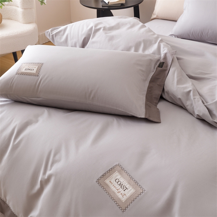 91家纺网 家纺一手货源 找家纺 艾莱家纺 2025新款A类精梳贴布纯棉刺绣花四件套-星澜 星澜-烟云灰