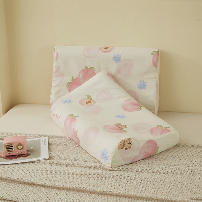 91家纺网 家纺一手货源 找家纺 翎盈家纺 2025新款纯棉小清新乳胶枕专用枕套 蜜桃松鼠