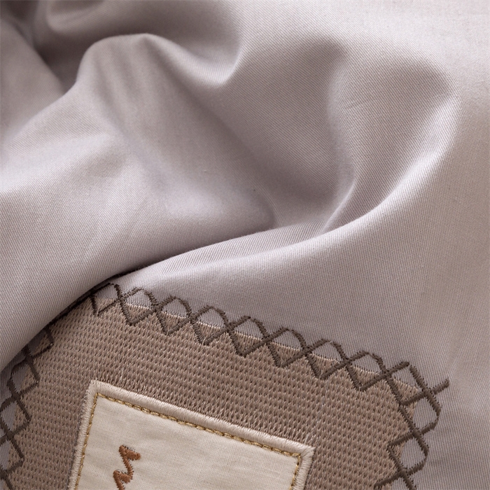 91家纺网 家纺一手货源 找家纺 艾莱家纺 2025新款A类精梳贴布纯棉刺绣花四件套-星澜 星澜-烟云灰