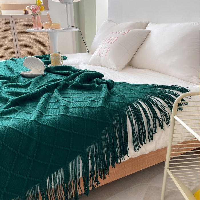 91家纺网 家纺一手货源 找家纺 朴尔家纺-毛巾被 2025新款菱形格条纹流苏手工针织毯 墨绿色