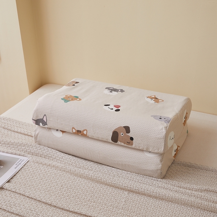 91家纺网 家纺一手货源 找家纺 翎盈家纺 2025新款纯棉小清新乳胶枕专用枕套 哈皮犬