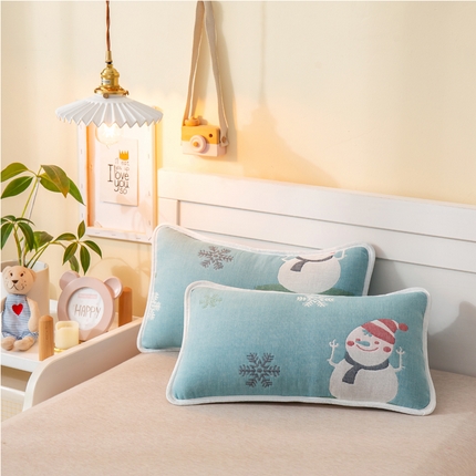 91家纺网 家纺一手货源 找家纺 朴尔家纺-毛巾被 2025新款全棉卡通六层纱布儿童枕套 雪人兰