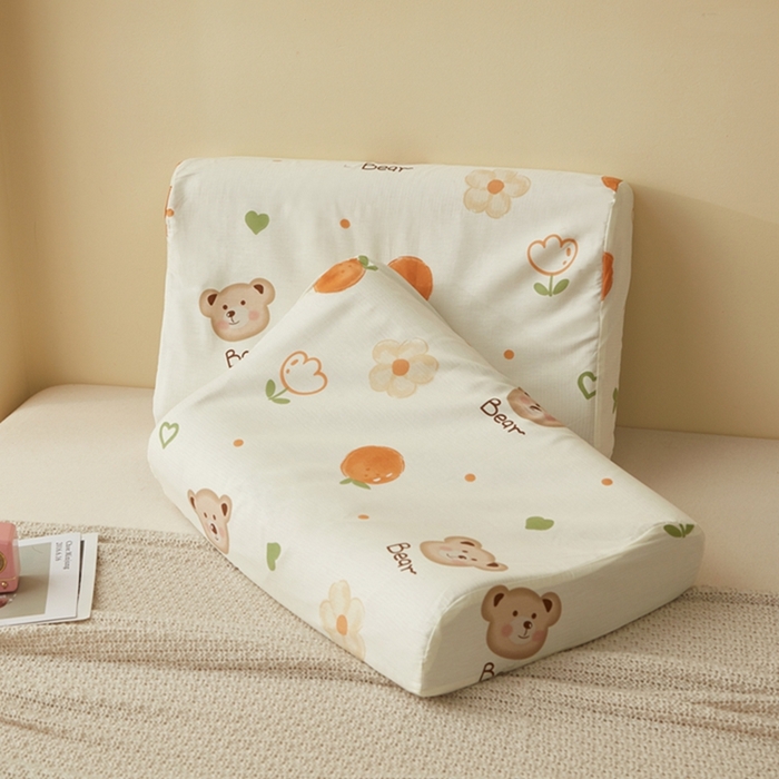 91家纺网 家纺一手货源 找家纺 翎盈家纺 2025新款纯棉小清新乳胶枕专用枕套 熊宝乐园