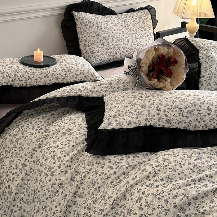 91家纺网 家纺一手货源 找家纺 蓝邻家纺 2025年新款全棉法式复古真丝绉花边四件套系列 牧野繁花