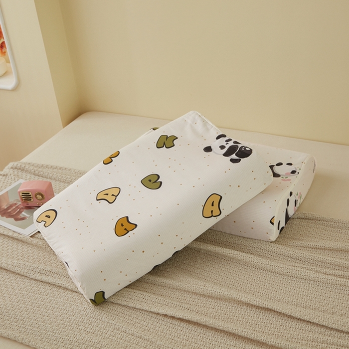 91家纺网 家纺一手货源 找家纺 翎盈家纺 2025新款纯棉小清新乳胶枕专用枕套 字母熊猫