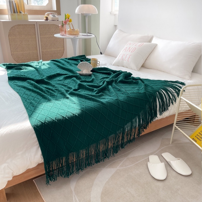 91家纺网 家纺一手货源 找家纺 朴尔家纺-毛巾被 2025新款菱形格条纹流苏手工针织毯 墨绿色