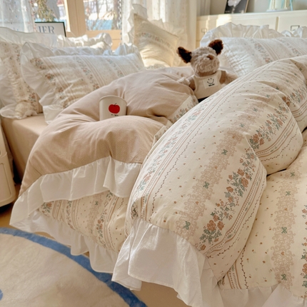 91家纺网 家纺一手货源 找家纺 2025春夏新款全棉纯棉碎花花边13372四件套 秋日玫瑰