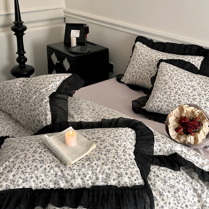 91家纺网 家纺一手货源 找家纺 蓝邻家纺 2025年新款全棉法式复古真丝绉花边四件套系列 牧野繁花