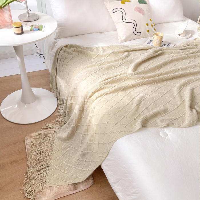 91家纺网 家纺一手货源 找家纺 朴尔家纺-毛巾被 2025新款菱形格条纹流苏手工针织毯 米白色