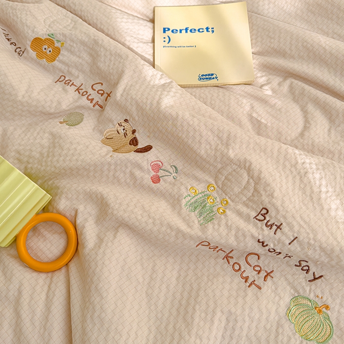 91家纺网 家纺一手货源 找家纺 睡棉坊 2025新款A类泡泡棉夏被韩版原创设计刺绣款空调被夏凉被 香槟色