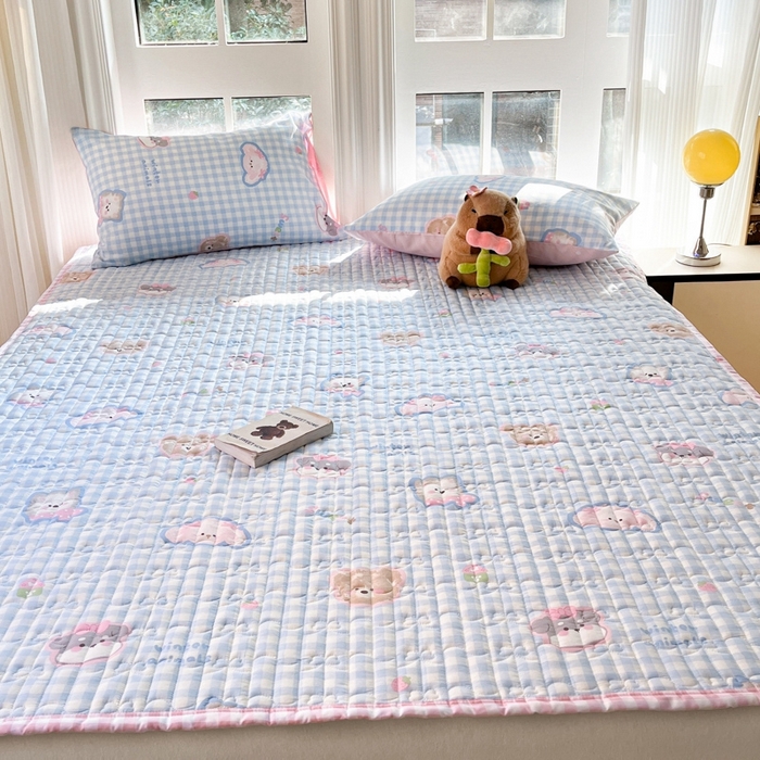 91家纺网 家纺一手货源 找家纺 Sweet dreams甜梦 2025新款全棉卡通小清新棉垫子床垫旅行垫 格子狗狗