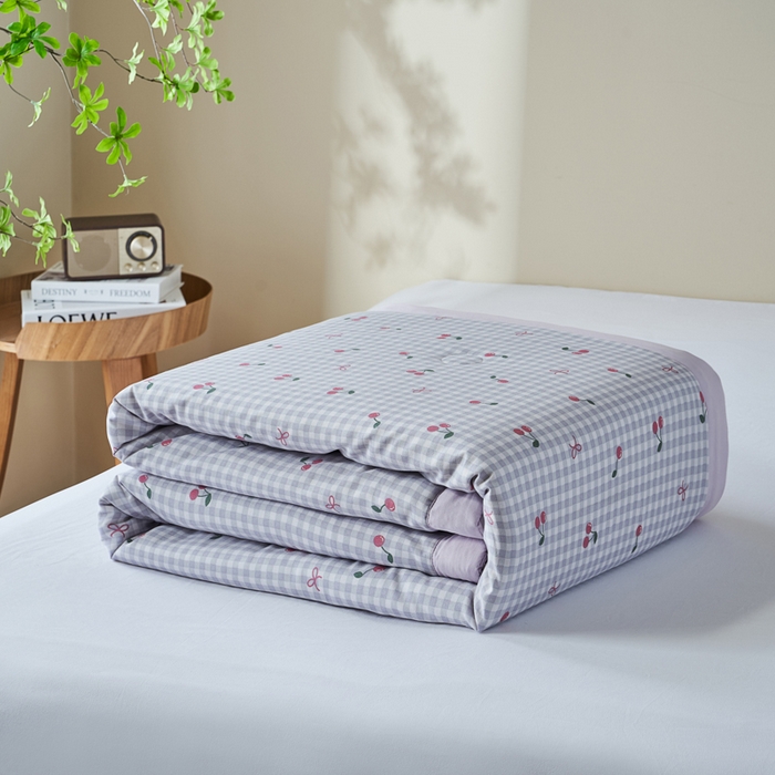 91家纺网 家纺一手货源 找家纺 森林人 2025新款A类针织棉大豆夏凉被 樱桃