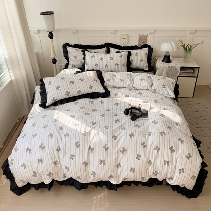 91家纺网 家纺一手货源 找家纺 艺玲家纺 2025新款韩版法式赫本风黑色花边水洗棉印花四件套 蝴蝶梦