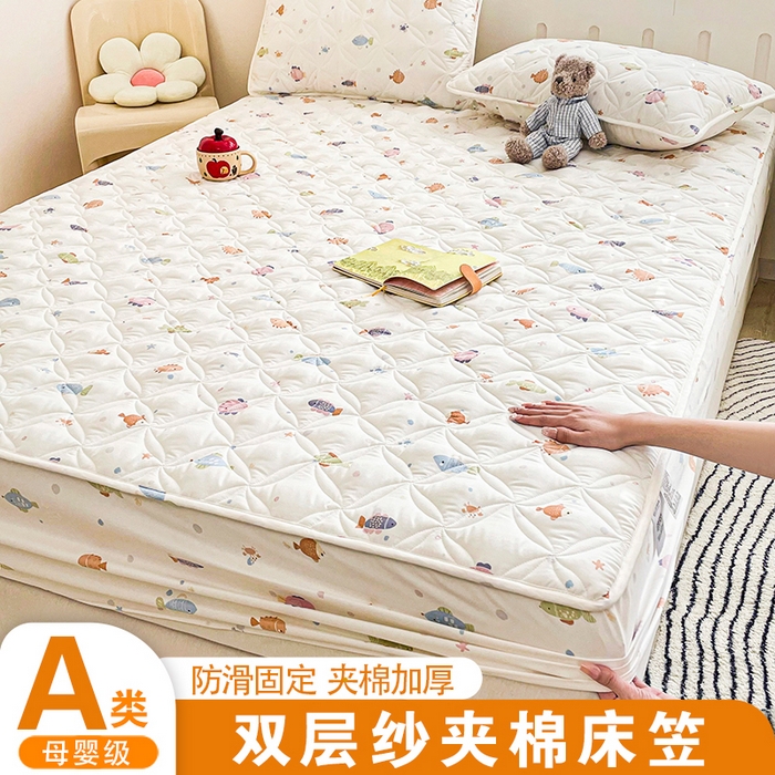 91家纺网 家纺一手货源 找家纺 豪选家纺 2025春夏四季新款新品有氧双层纱印花夹棉床笠床护罩床垫保护套 小鱼儿多多