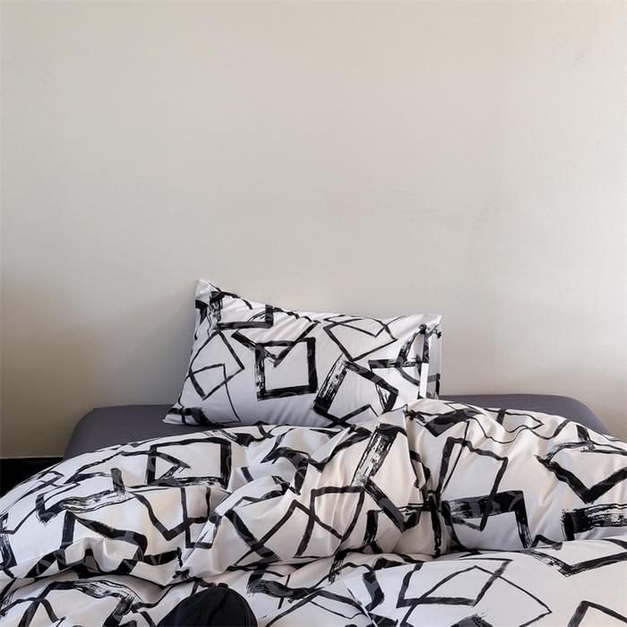 91家纺网 家纺一手货源 找家纺 窝米 2025新款全棉新品13370四件套 简约休闲风系列（悦溪、几何乐园） 几何乐园黑