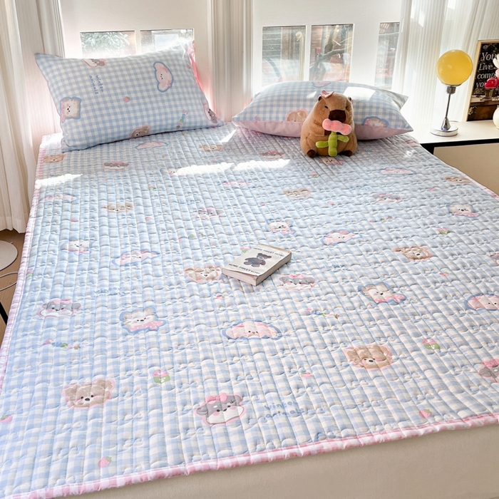 91家纺网 家纺一手货源 找家纺 Sweet dreams甜梦 2025新款全棉卡通小清新棉垫子床垫旅行垫 格子狗狗