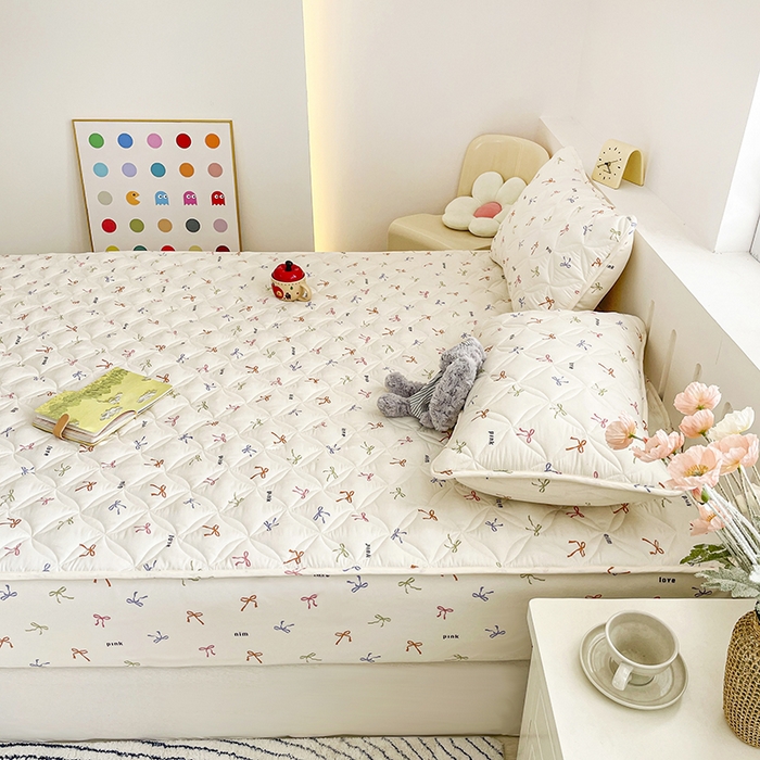 91家纺网 家纺一手货源 找家纺 豪选家纺 2025春夏四季新款新品有氧双层纱印花夹棉床笠床护罩床垫保护套 彩色蝴蝶结