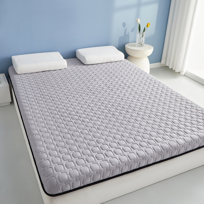 91家纺网 家纺一手货源 找家纺 祁恋婷家居 2025新款A类牛奶丝棉花抗压床垫【床垫遮盖物】 单边四菱格灰