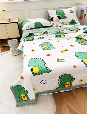 91家纺网 家纺一手货源 找家纺 棉造家居 2025新款春夏全棉纯棉印花夏被夏凉被空调被 恐龙宝贝