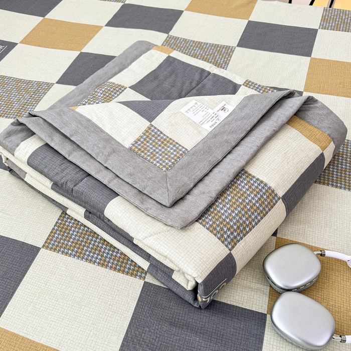 91家纺网 家纺一手货源 找家纺 棉造家居 2025新款春夏全棉纯棉印花夏被夏凉被空调被 雅阁-灰