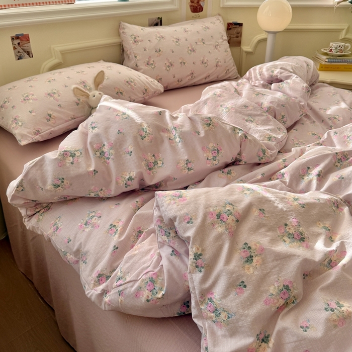 91家纺网 家纺一手货源 找家纺 罗亿家纺 2025新款云感提花双层纱裸睡四件套 奶油味的暗恋