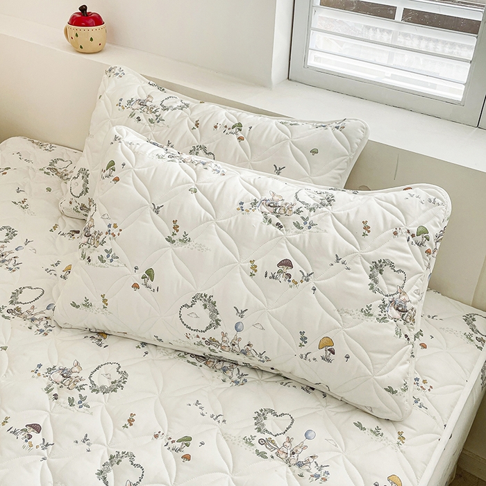 91家纺网 家纺一手货源 找家纺 豪选家纺 2025春夏四季新款新品有氧双层纱印花夹棉床笠床护罩床垫保护套 小兔兔童话