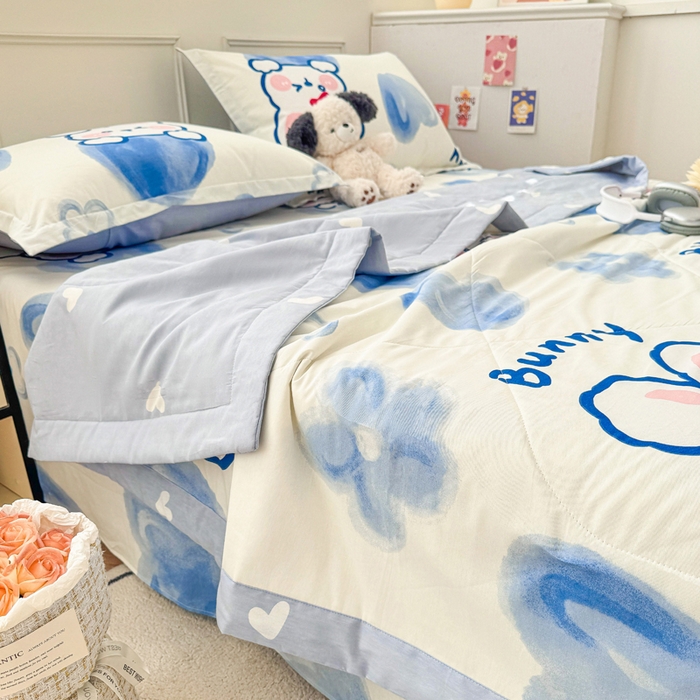 91家纺网 家纺一手货源 找家纺 棉造家居 2025新款春夏全棉纯棉印花夏被夏凉被空调被 晴天小兔