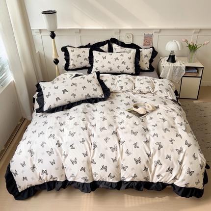 91家纺网 家纺一手货源 找家纺 艺玲家纺 2025新款韩版法式赫本风黑色花边水洗棉印花四件套 蝴蝶印记