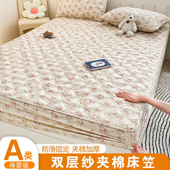 91家纺网 家纺一手货源 找家纺 豪选家纺 2025春夏四季新款新品有氧双层纱印花夹棉床笠床护罩床垫保护套 浪漫新花语