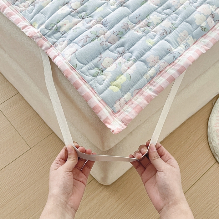 91家纺网 家纺一手货源 找家纺 Sweet dreams甜梦 2025新款全棉卡通小清新棉垫子床垫旅行垫 蓝色花语