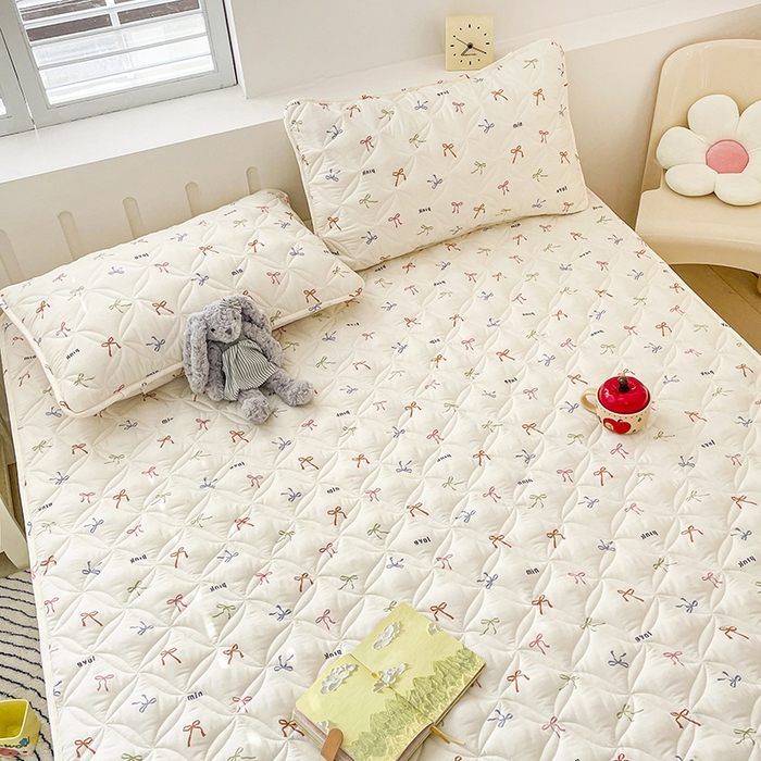 91家纺网 家纺一手货源 找家纺 豪选家纺 2025春夏四季新款新品有氧双层纱印花夹棉床笠床护罩床垫保护套 彩色蝴蝶结