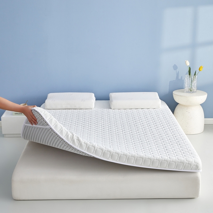 91家纺网 家纺一手货源 找家纺 祁恋婷家居 2025新款A类牛奶丝棉花抗压床垫【床垫遮盖物】 单边四菱格白