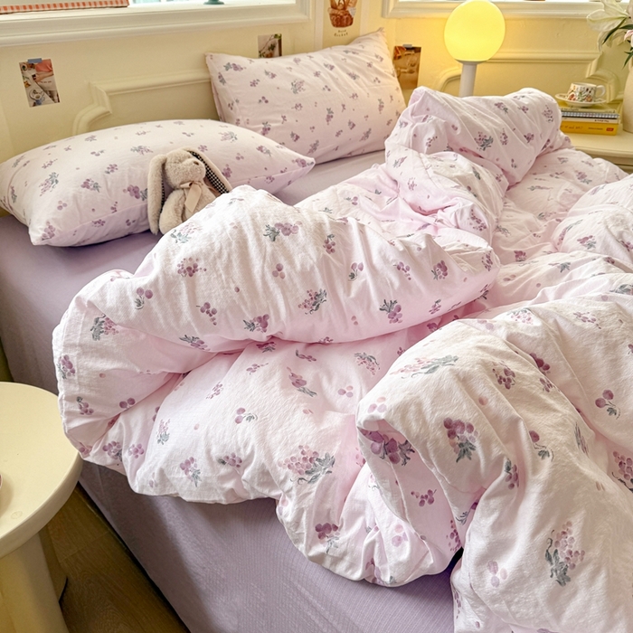 91家纺网 家纺一手货源 找家纺 罗亿家纺 2025新款云感提花双层纱裸睡四件套 葡萄七分甜