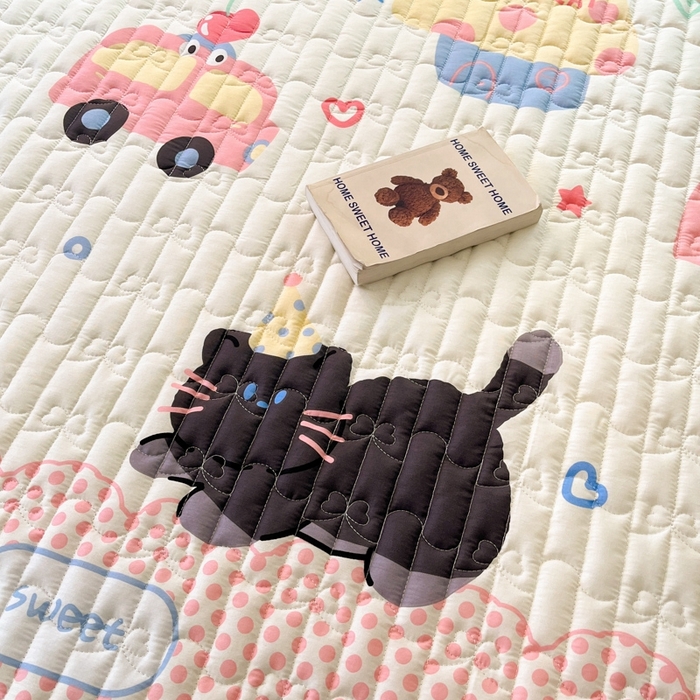 91家纺网 家纺一手货源 找家纺 Sweet dreams甜梦 2025新款全棉卡通小清新棉垫子床垫旅行垫 蛋糕小猫