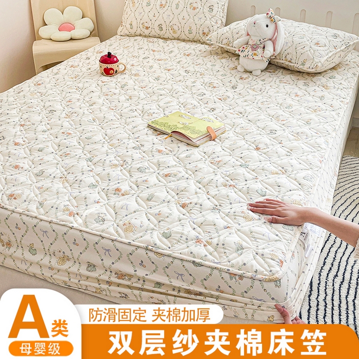 91家纺网 家纺一手货源 找家纺 豪选家纺 2025春夏四季新款新品有氧双层纱印花夹棉床笠床护罩床垫保护套 萌女伴兔宝