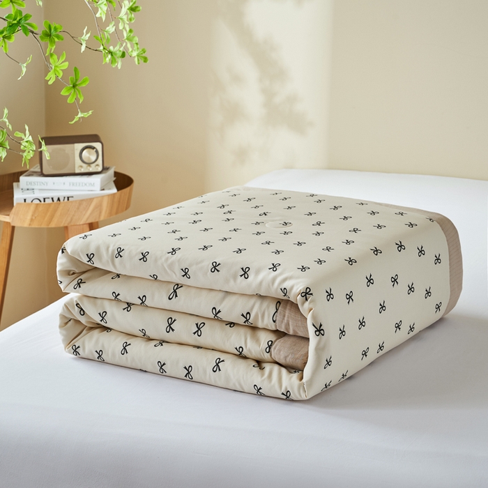 91家纺网 家纺一手货源 找家纺 森林人 2025新款A类针织棉大豆夏凉被 蝴蝶结