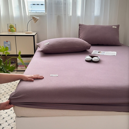 91家纺网 家纺一手货源 找家纺 罗亿家纺 2025新款云感提花双层纱单床笠 深紫床笠