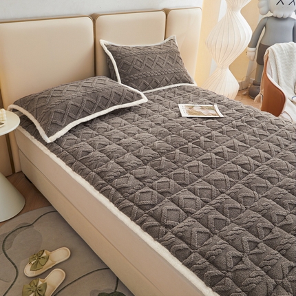 91家纺网 家纺一手货源 找家纺 （总）买家秀 爆款不断货）A类母婴级舒棉绒牛奶绒床垫子雪花绒床垫子床褥子塔肤绒床垫褥子多功能床垫软垫床单款