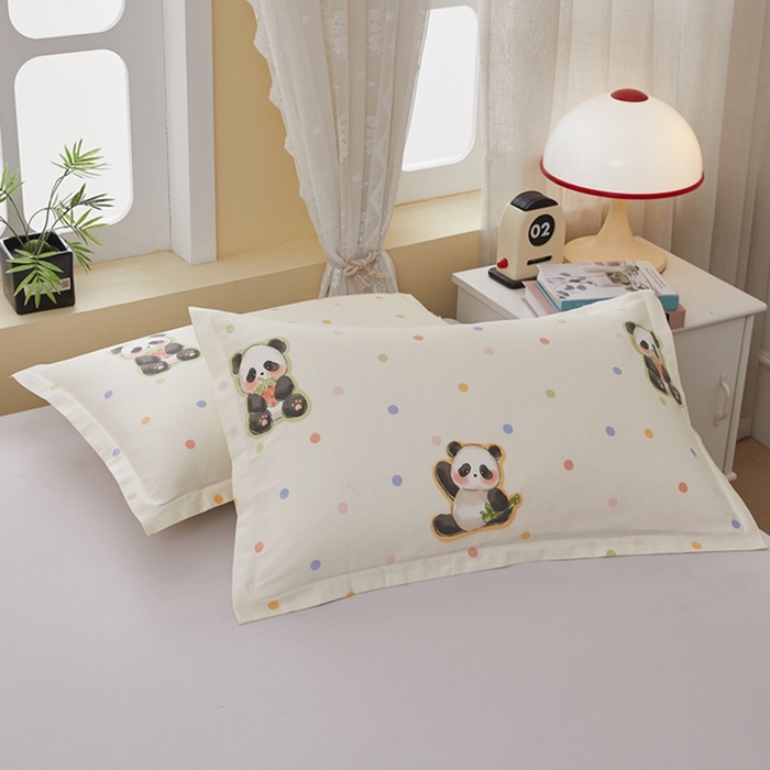 91家纺网 家纺一手货源 找家纺  翎盈家纺   2025新款ins风小清新纯棉印花枕套 布偶熊猫