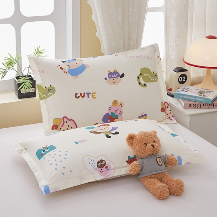 91家纺网 家纺一手货源 找家纺  翎盈家纺   2025新款ins风小清新纯棉印花枕套 机智萌宠