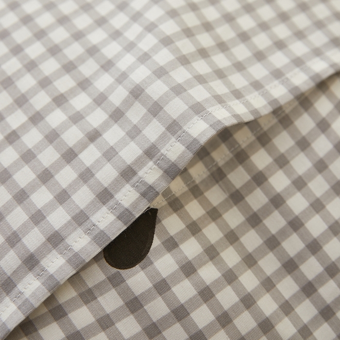 91家纺网 家纺一手货源 找家纺  翎盈家纺   2025新款ins风小清新纯棉印花枕套 格子爱心-灰