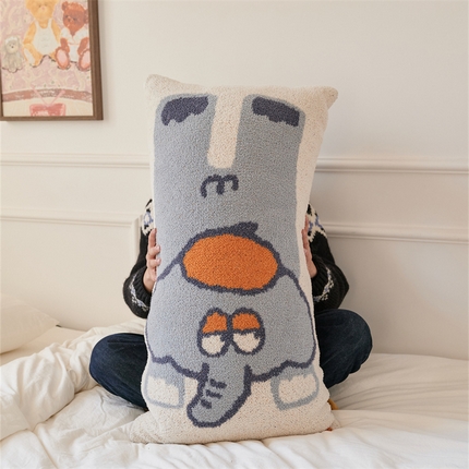 （总）暖绵绵家纺 2025新款半边绒抱枕-艾雅达【最低零售价：抱枕（含芯）128元】