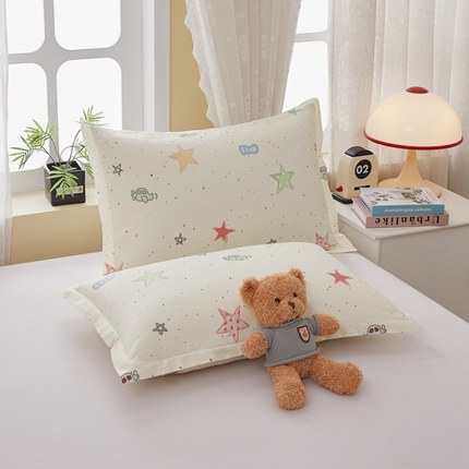 91家纺网 家纺一手货源 找家纺  翎盈家纺   2025新款ins风小清新纯棉印花枕套 天使之星