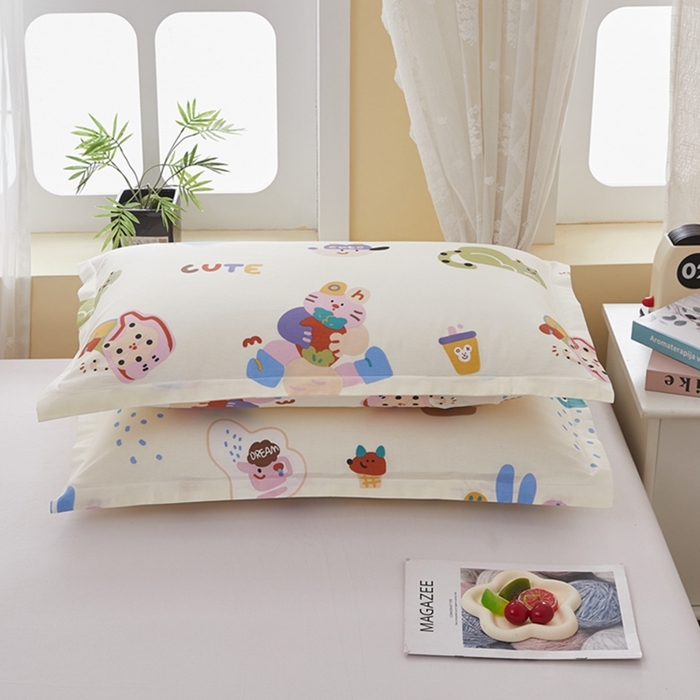 91家纺网 家纺一手货源 找家纺  翎盈家纺   2025新款ins风小清新纯棉印花枕套 机智萌宠