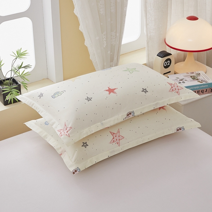 91家纺网 家纺一手货源 找家纺  翎盈家纺   2025新款ins风小清新纯棉印花枕套 天使之星