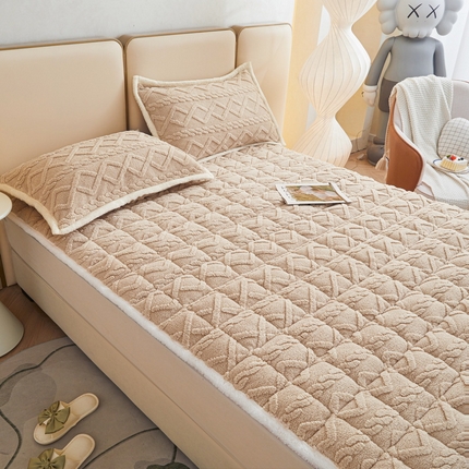 91家纺网 家纺一手货源 找家纺 买家秀 爆款不断货）A类母婴级舒棉绒牛奶绒床垫子雪花绒床垫子床褥子塔肤绒床垫褥子多功能床垫软垫床单款 奇幻-卡其色