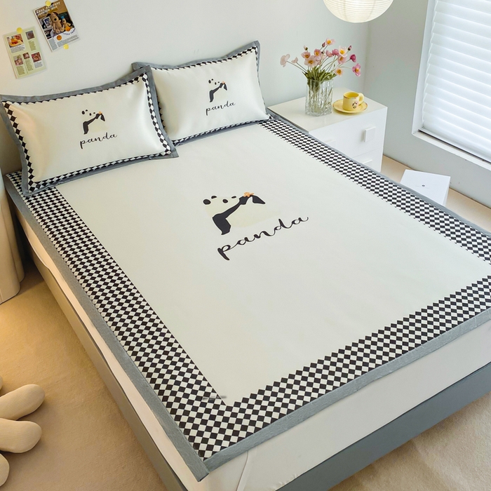 91家纺网 家纺一手货源 找家纺 邵依  2025新款数码印花烫光冰丝席凉席子藤席 黑色熊猫