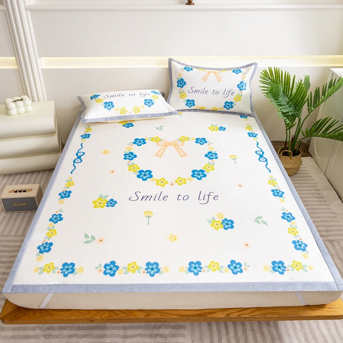 91家纺网 家纺一手货源 找家纺 邵依家纺 2025新款数码印花烫光冰丝席凉席子藤席场景二 蝶恋