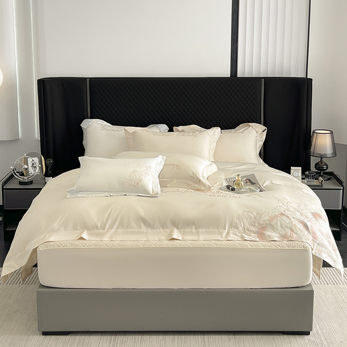 91家纺网 家纺一手货源 找家纺 2025新款轻奢风A类100支长绒棉四件套全棉纯棉重工刺绣床单床笠夹棉床笠床盖款高端床上用品-星慕 奶玉