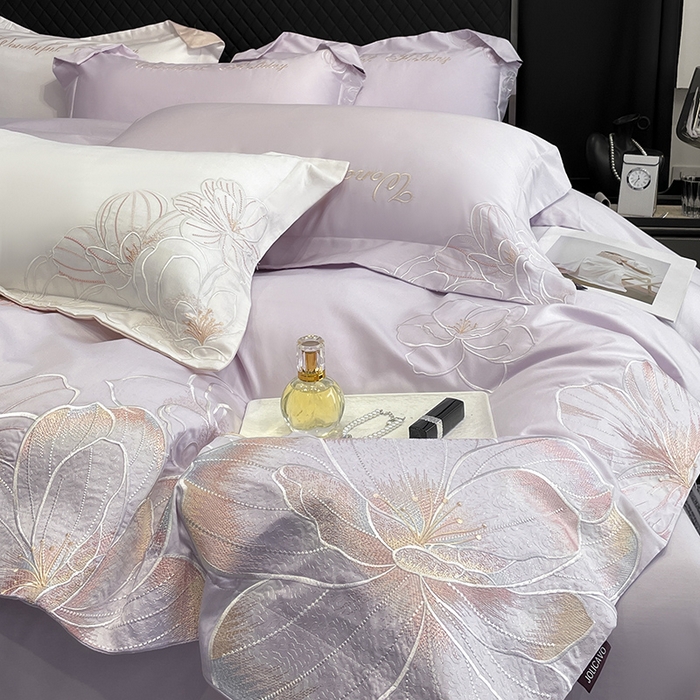 91家纺网 家纺一手货源 找家纺 2025新款轻奢风A类100支长绒棉四件套全棉纯棉重工刺绣床单床笠夹棉床笠床盖款高端床上用品-星慕 黛紫